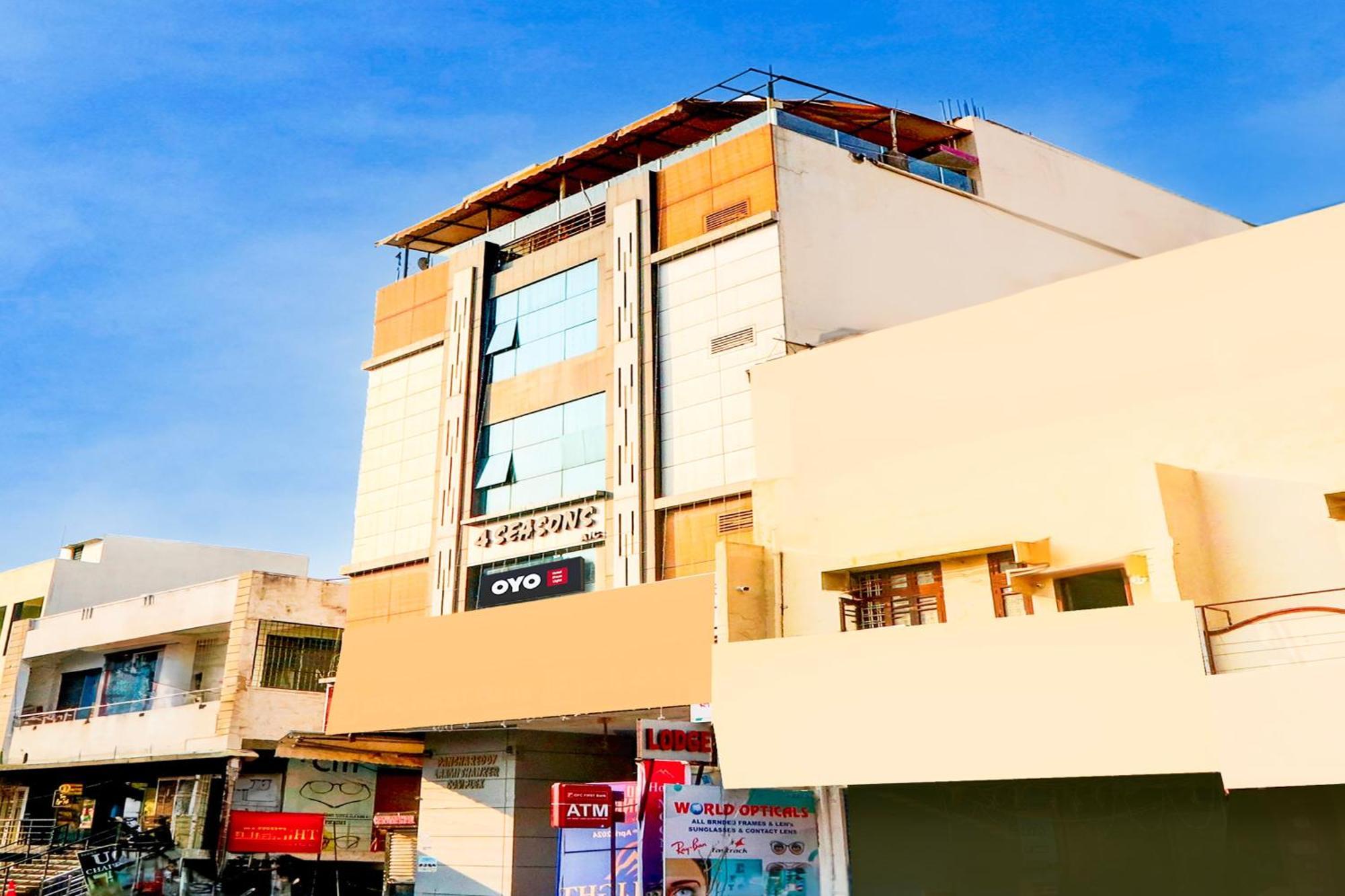 Hotel O Moon Light Nizamabad エクステリア 写真