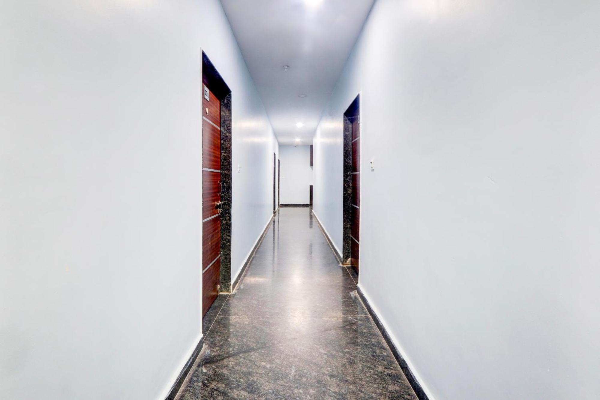 Hotel O Moon Light Nizamabad エクステリア 写真