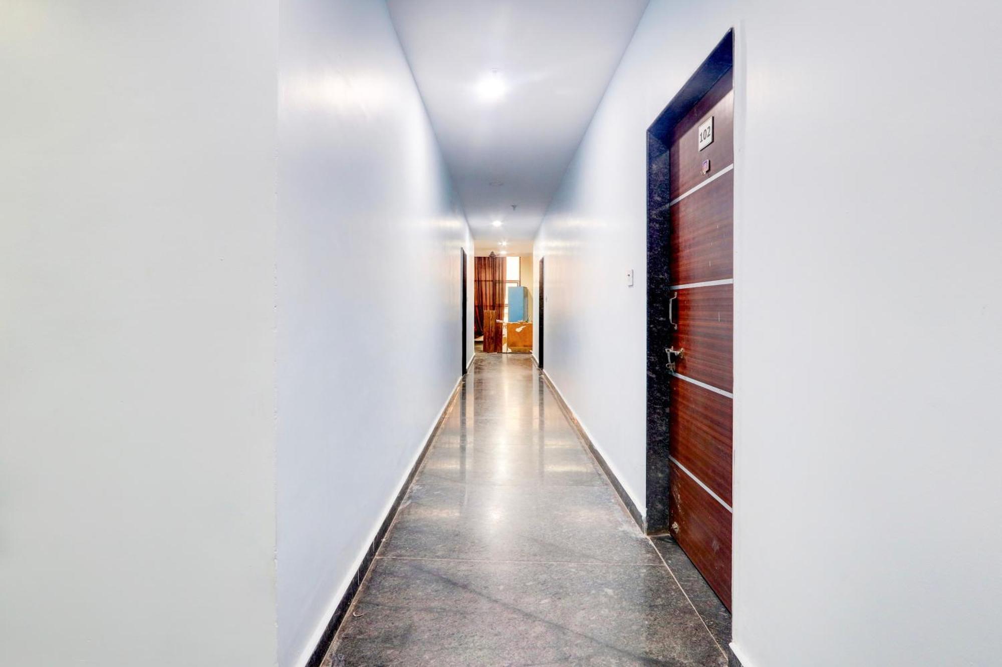 Hotel O Moon Light Nizamabad エクステリア 写真